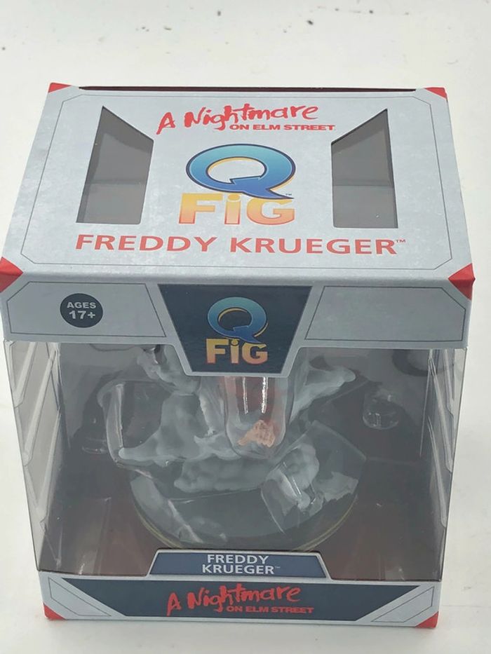 Figurine Q Fig A Nightmare on elm Street Freddy Kruegger neuf - photo numéro 5