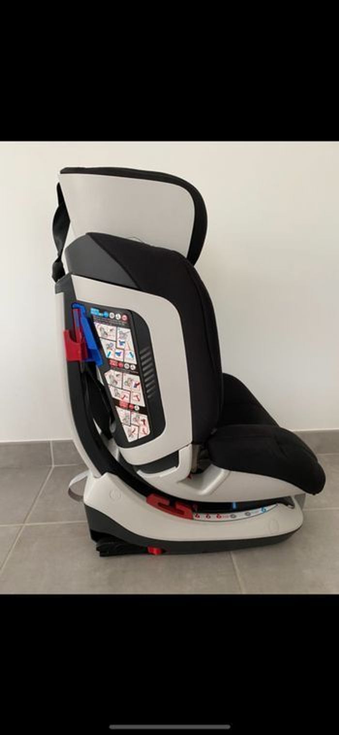 Siège auto évolutif isofix Groupe 0+ Groupe 1 et 2 Chicco - photo numéro 9
