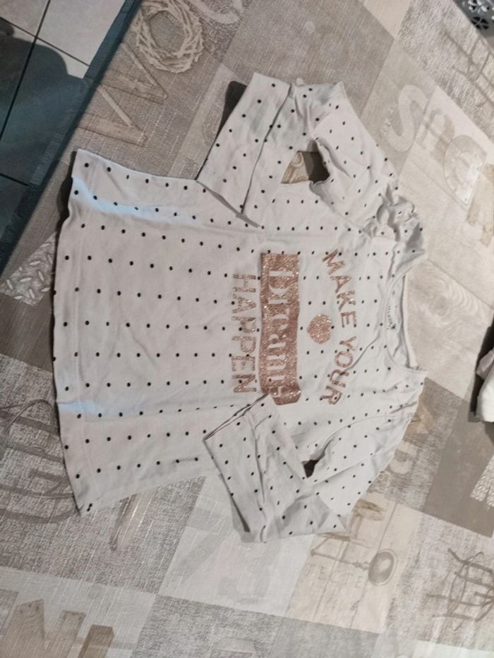 T-shirt manches longues taille 5 6 ans - photo numéro 3