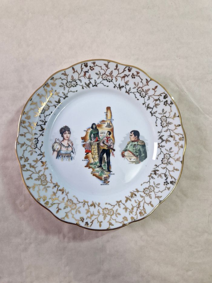 Assiette décorative  , Napoléon  , en porcelaine de luxe - photo numéro 2