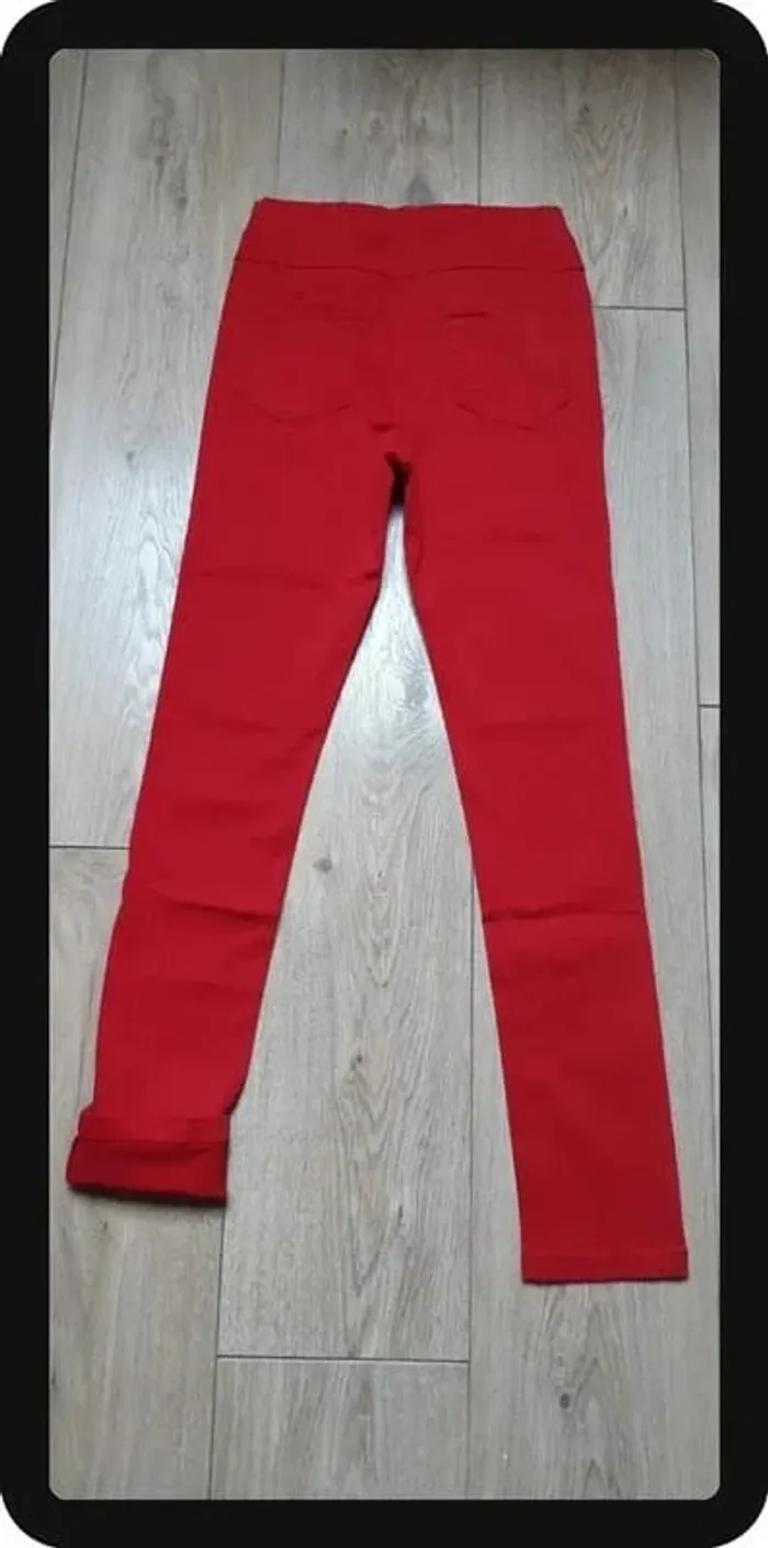 Pantalon slim tape à l'oeil 12 ans neuf jamais porté - photo numéro 4