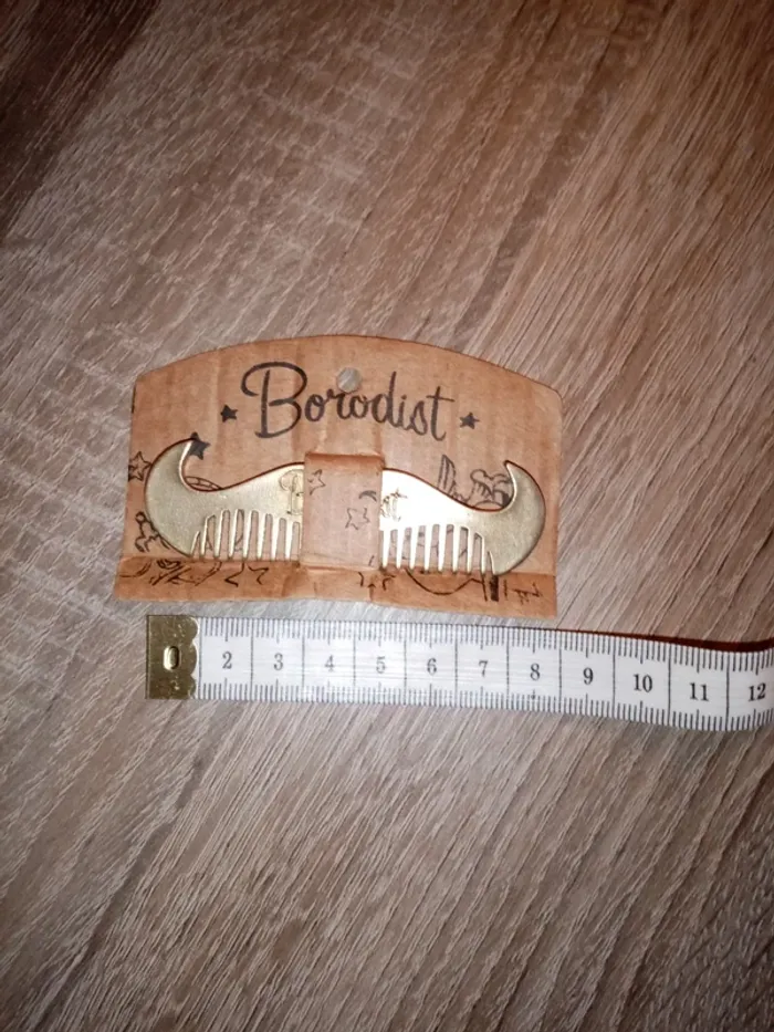 Peigne pour barbe ou moustache - photo numéro 2