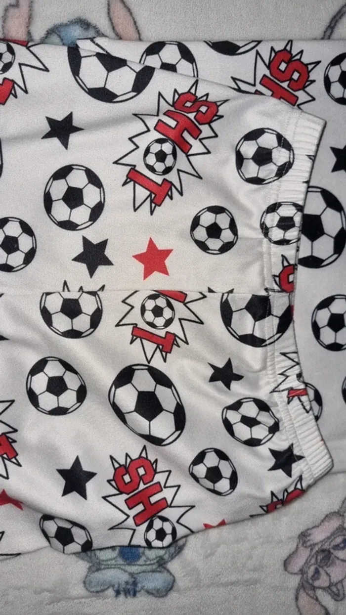 Pyjama short 6 ans en très bon état - photo numéro 7