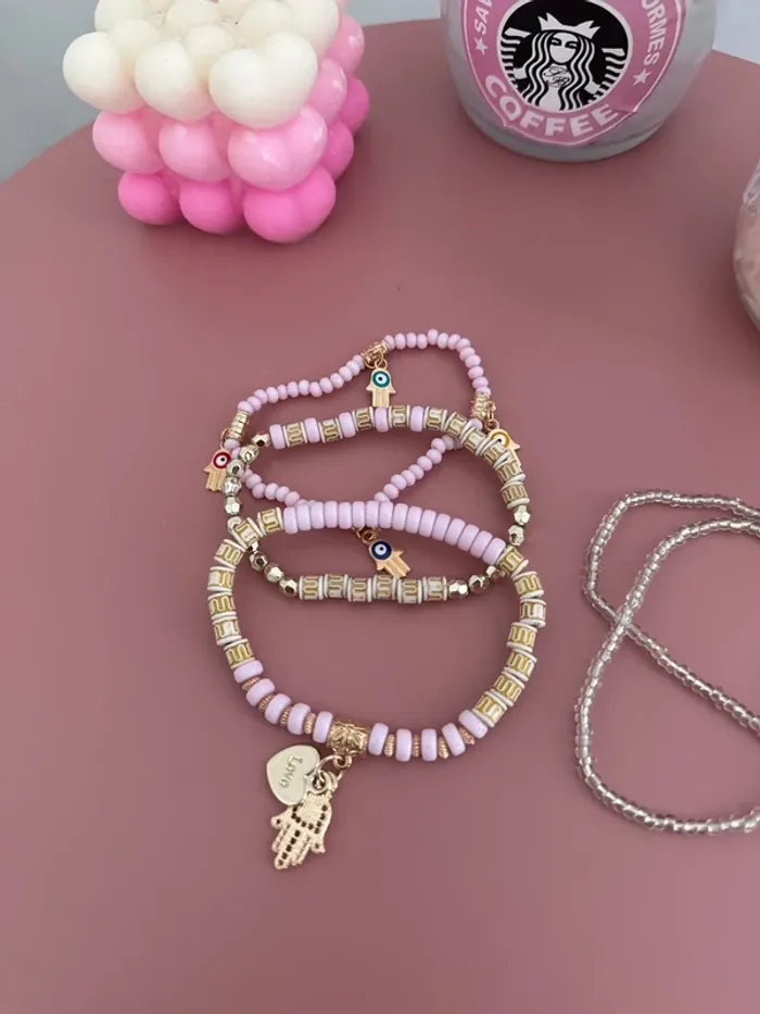 Lot de cinq petits bracelets, roses et argentés - photo numéro 2
