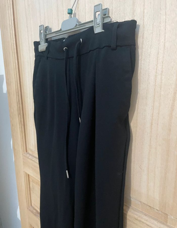 Entre le jogging et le chino pantalon noir taille 34 - photo numéro 6