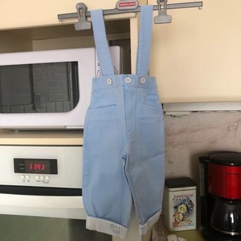 Pantalon à bretelles