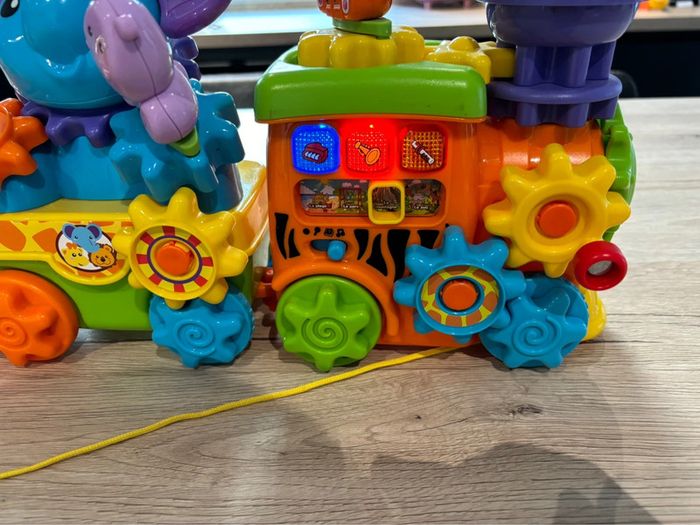 Petit train des animaux interactif à engrenages - Vtech - photo numéro 6