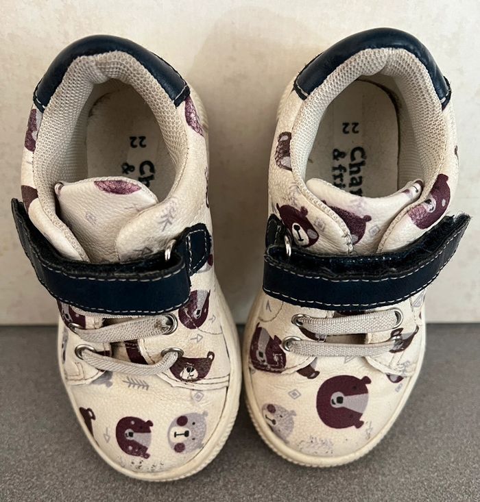 Paire de baskets à scratchs pointure 22 Charlie and friends - photo numéro 2