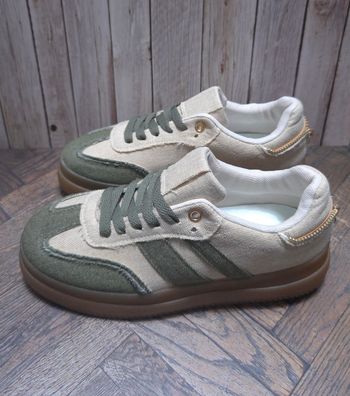 Baskets en toile Kaki et Beige - Style Rétro - Neuves - Taille 37