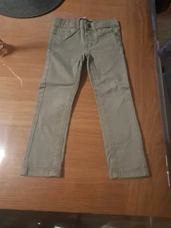 Pantalon kaki 4 ans
