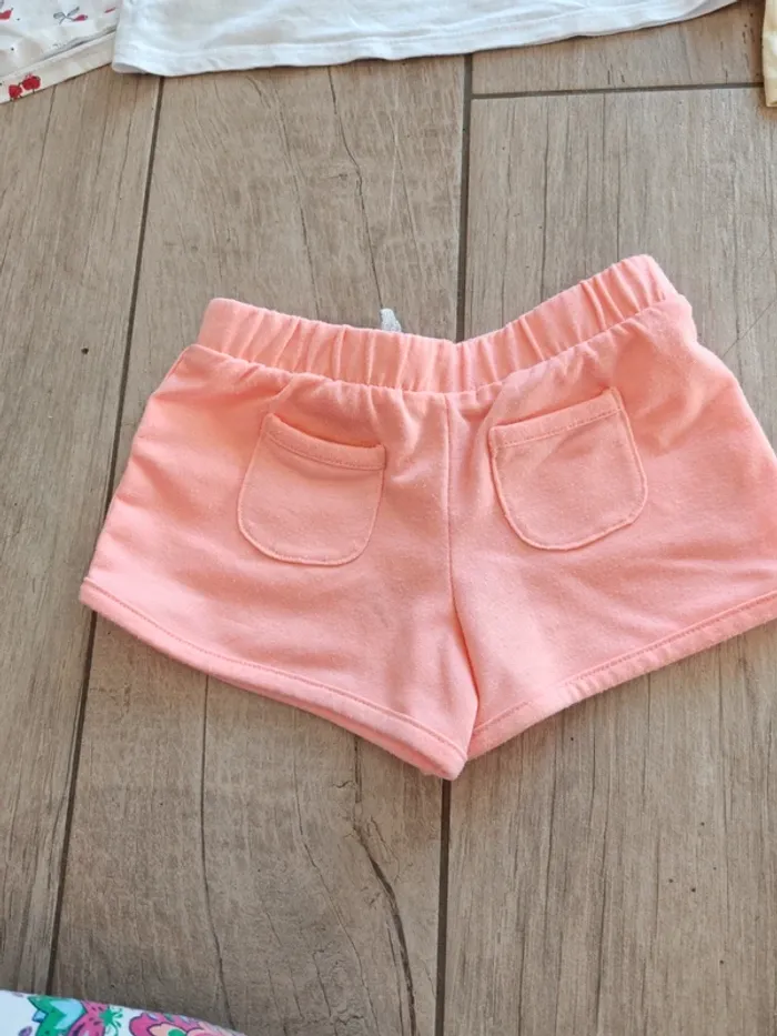 Lot de vêtements été 2/3 ans tachés - photo numéro 4