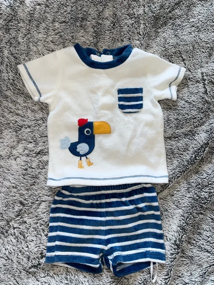 Ensemble velours bebe 3 mois short et tee shirt