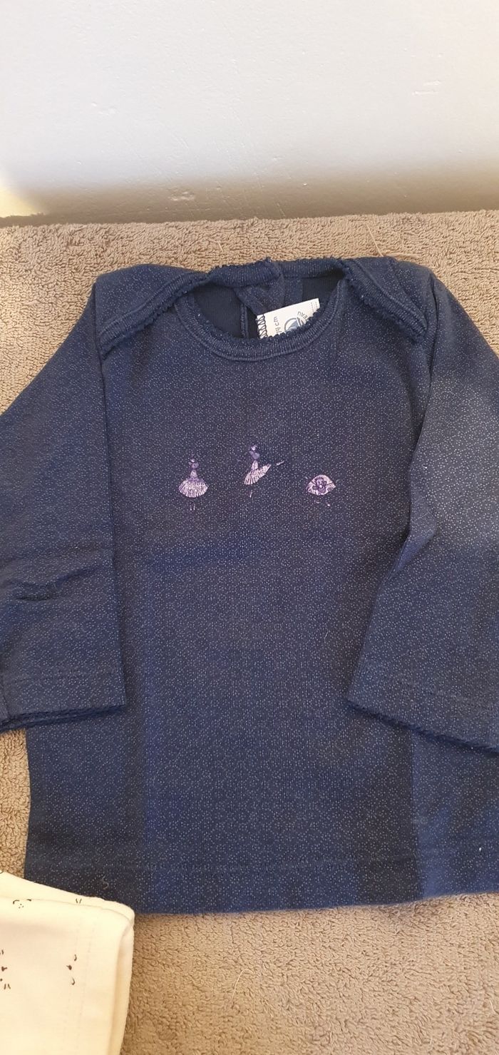 Lot vêtements fille 12 mois - photo numéro 4