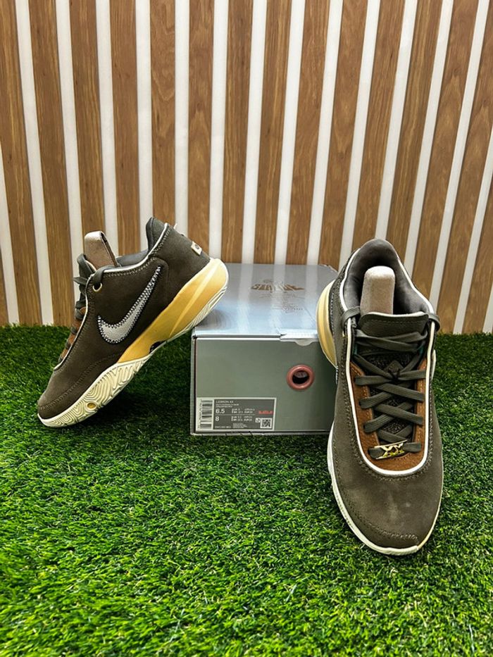 Nike Chaussures de Basket Lebron XX Vert Olive - photo numéro 8