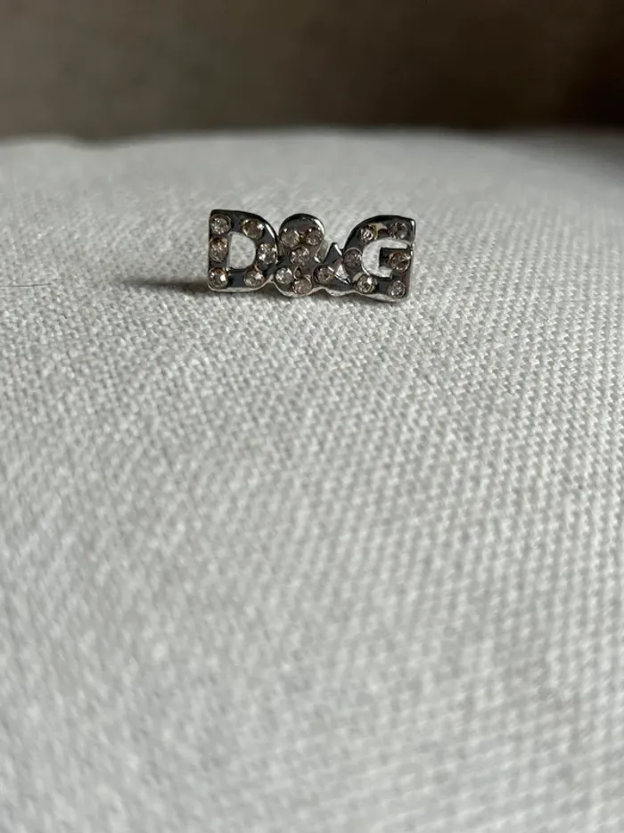 Broche D&G en strass - photo numéro 5