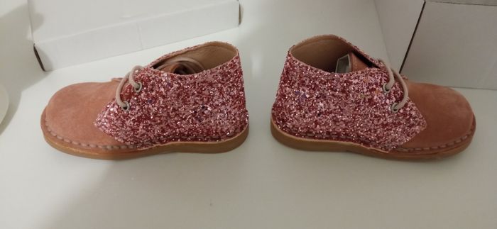 Chaussures t.21 - photo numéro 3