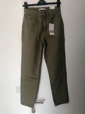 Superbe beau jean Mom Fit Zara taille haute neuf avec étiquette taille 36