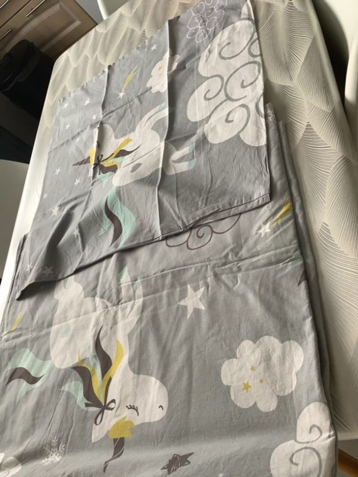 Housse de couette 1 personne 200x140 et taie d’oreiller 60x 60