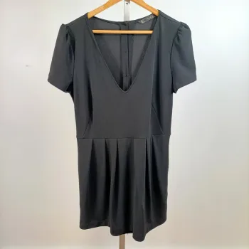 Robe noire courte Trafaluc Zara taille L col V manches courtes chic A1427