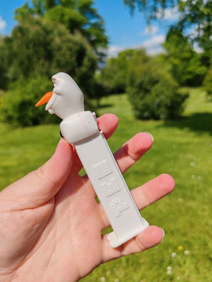 Figurine pez Olaf reine des neiges - photo numéro 2