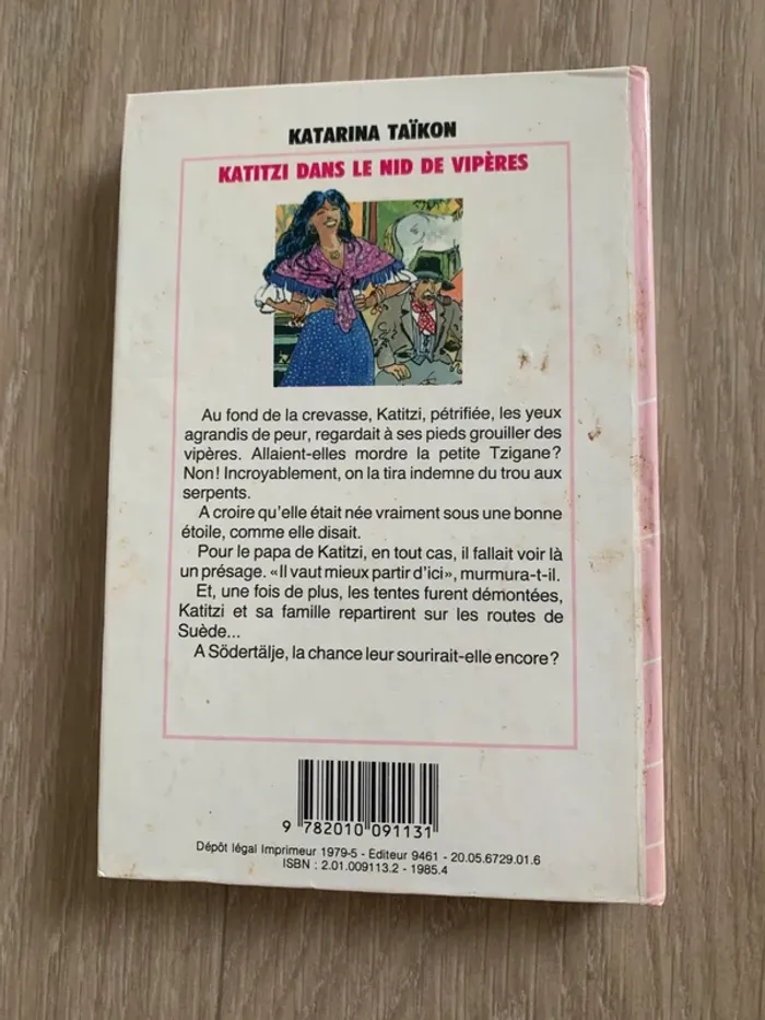 Katizi dans le nid de vipères - Bibliothèque Rose - Katarina Taïkon - photo numéro 2