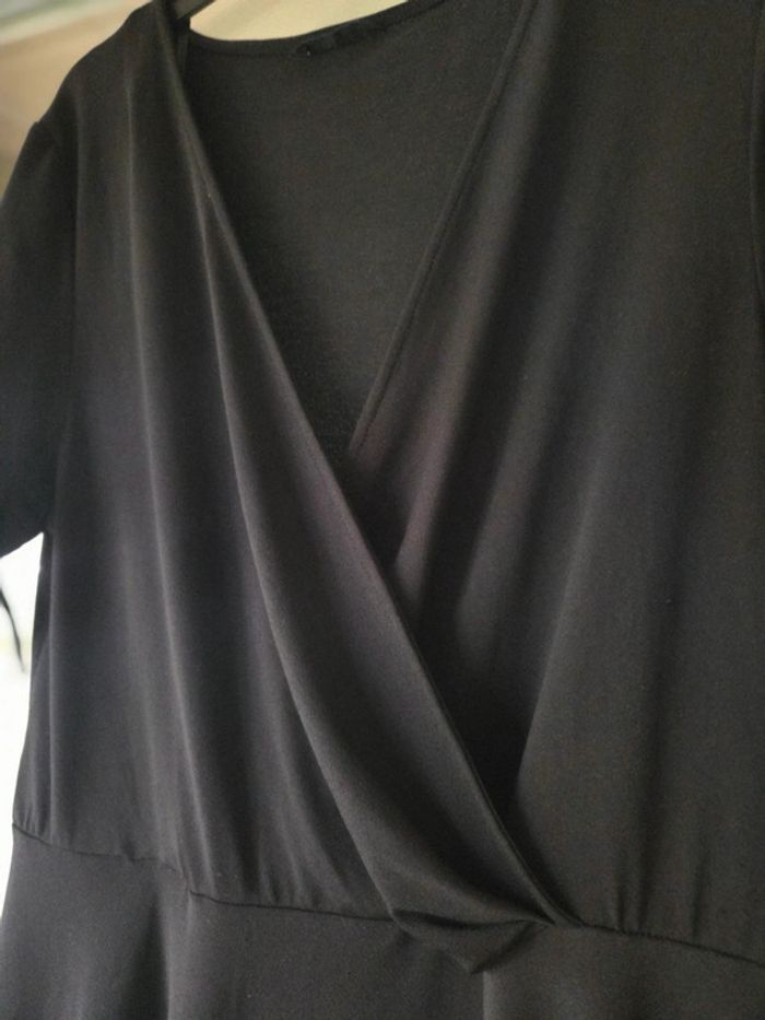 Robe noir style patineuse - photo numéro 4
