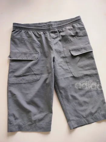 Bermuda gris Adidas