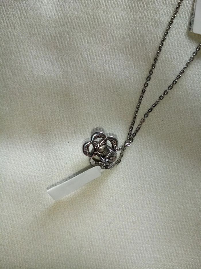 Collier et pendentif fleur magnetix - photo numéro 5