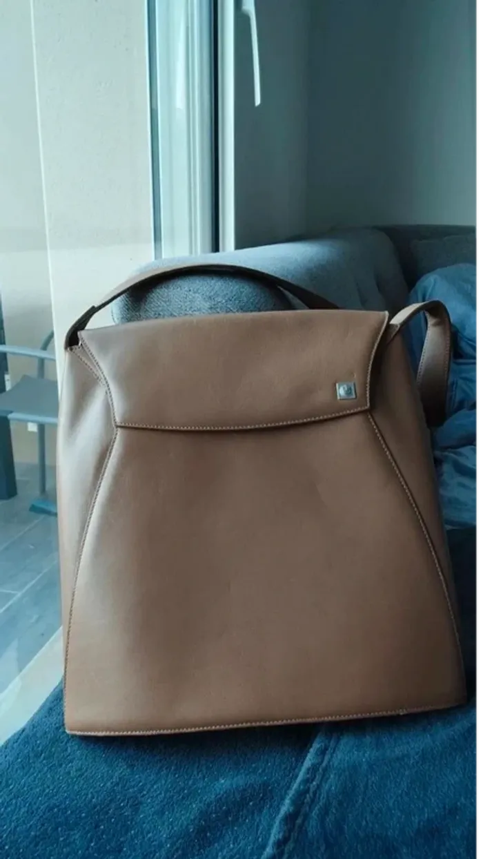 Sac couleur taupe grand format