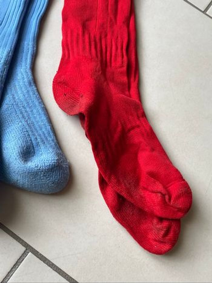Lot chaussettes foot - photo numéro 2