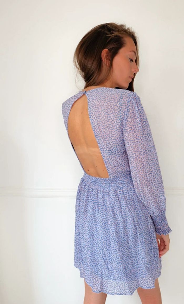 🌟 Robe à fleurs bleu et blanche - photo numéro 4