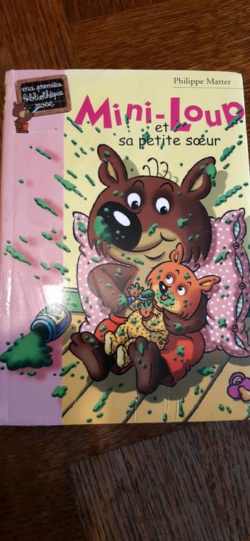 Livre mini loup et sa petite soeur