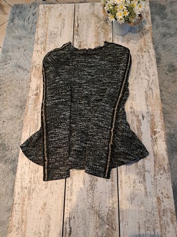 Pull manches chaînes dorées bas évasé