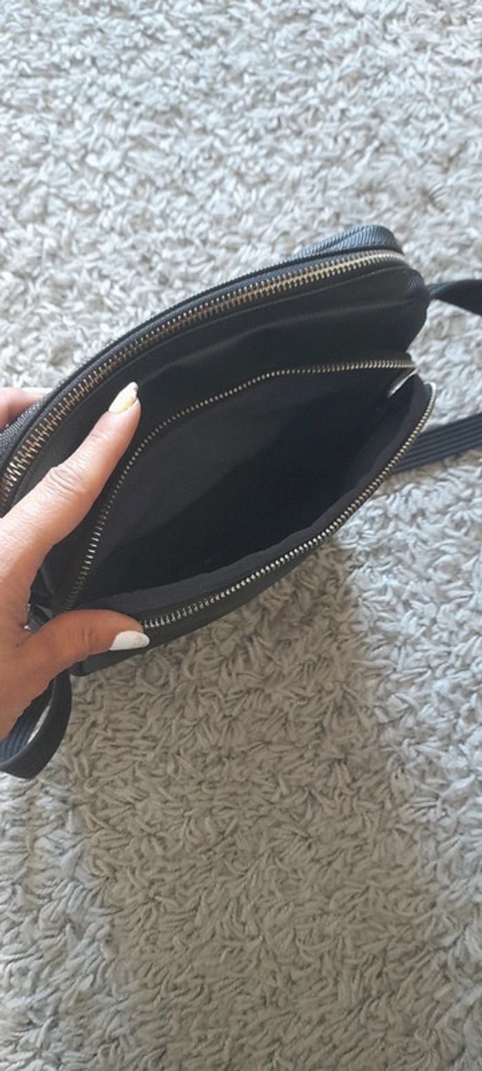 Sacoche Lacoste - photo numéro 6