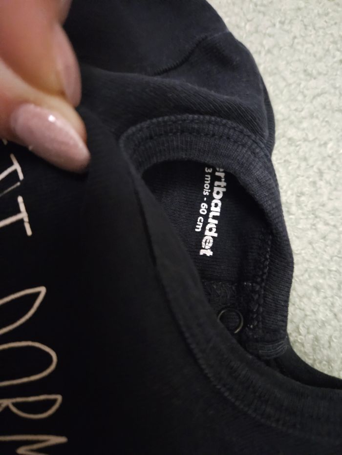 Lot 2 pyjamas + tee shirt et body - photo numéro 5