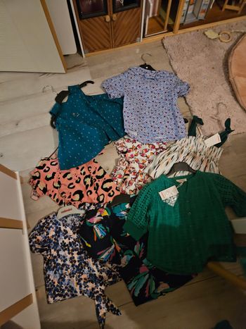 Lot 8 blouses catimini