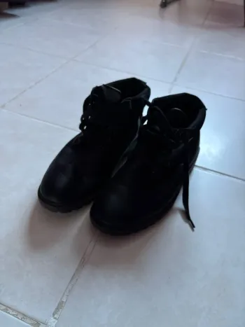 Paire de bottines homme taille 39