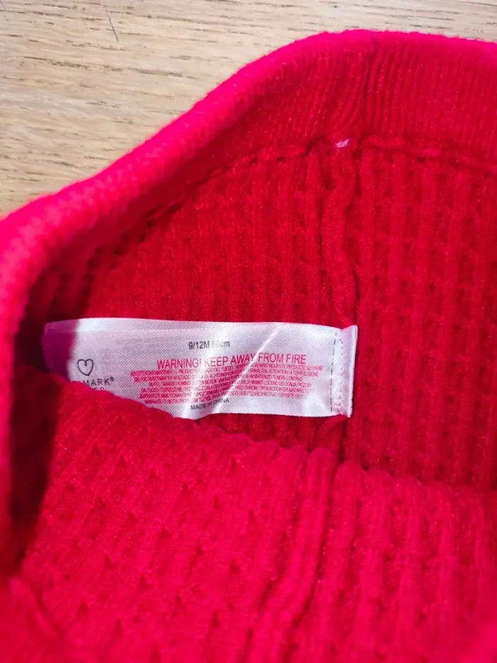 Legging maille rouge fille 9 mois 12 mois Primark excellent état - photo numéro 2