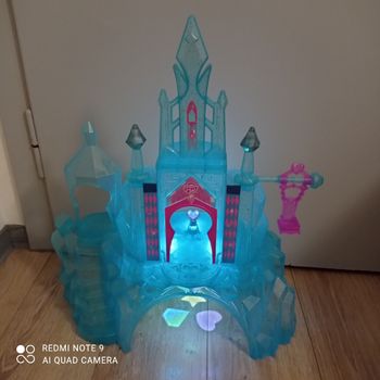 Château bleu lumineux my Little Pony