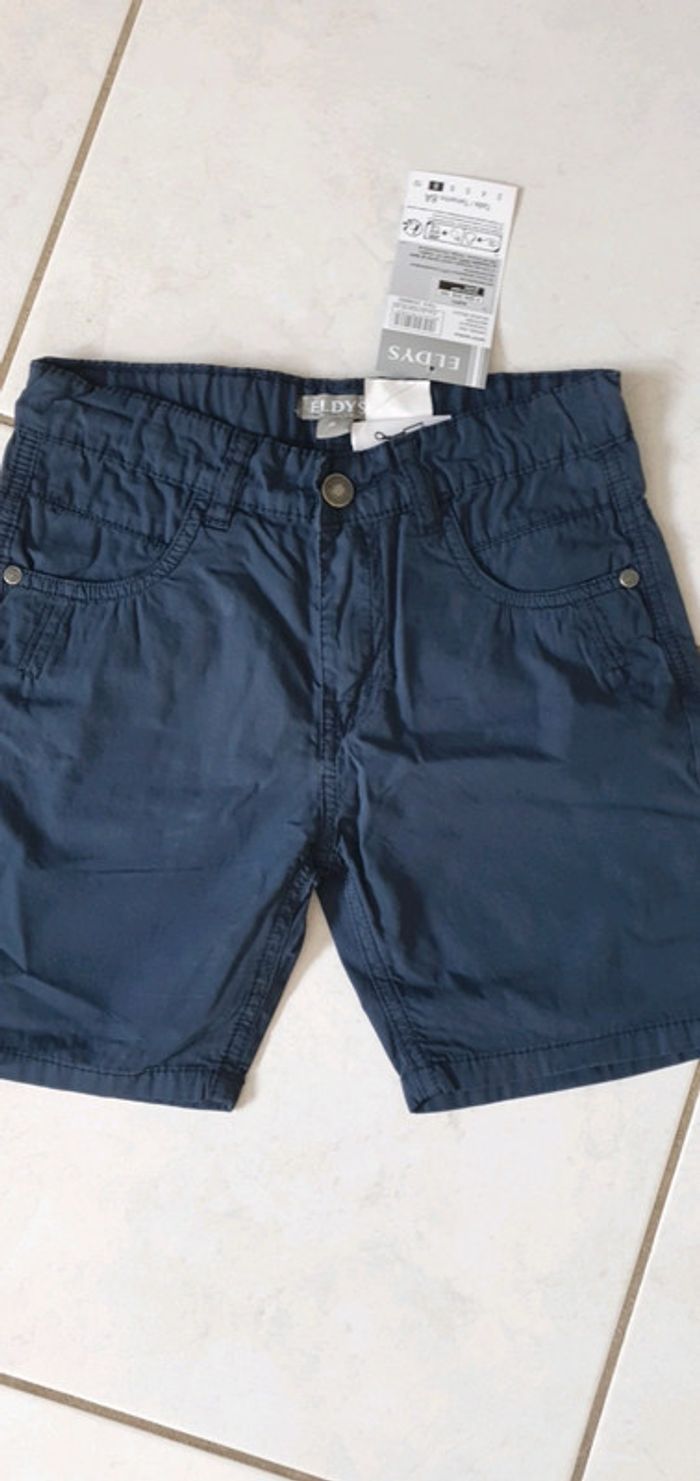 Short garçon 8 ans Neuf LYA - photo numéro 3