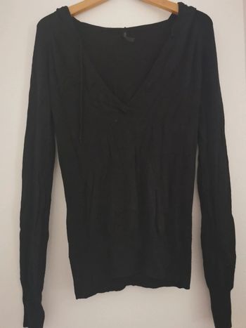 Pull capuche col V taille M