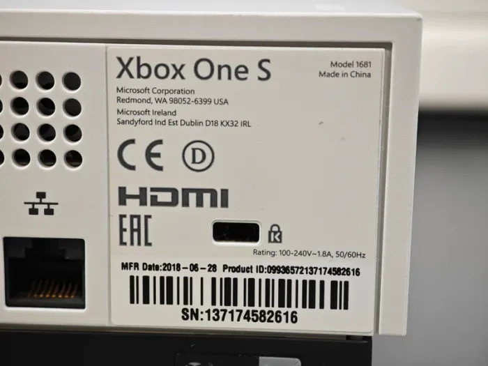 Console XBox One S / 1To/ Manette/ Garanti 1 an - photo numéro 7