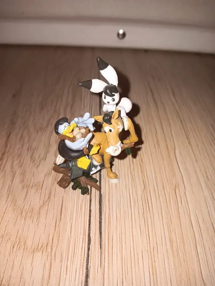 Petite figurine gashapon tezuka production - photo numéro 2