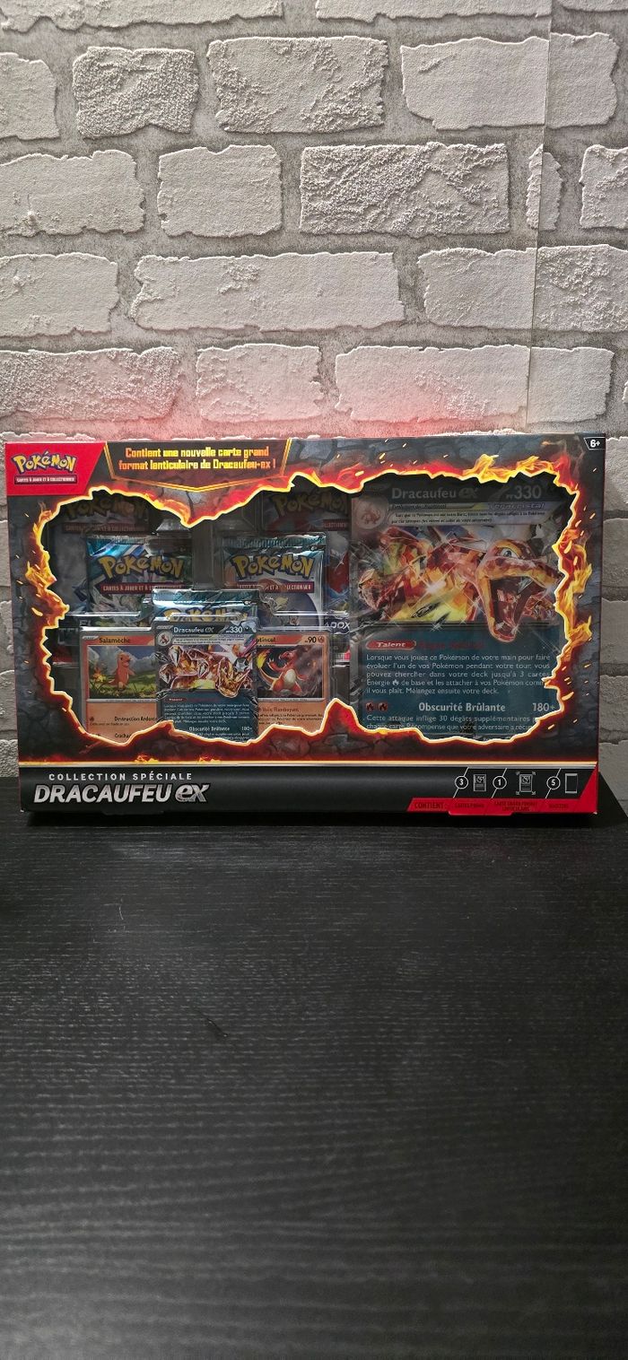 Coffret pokemon dracaufeu ex
