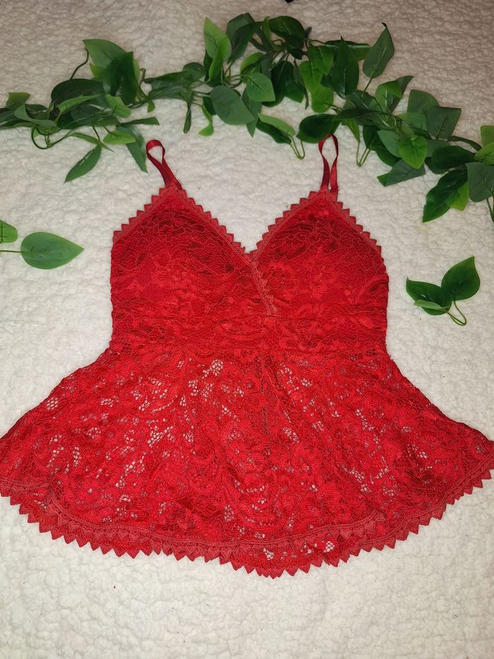 Maillot à dentelle