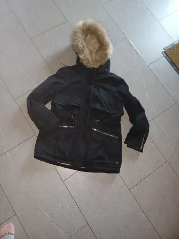 Manteau très chaud capuche