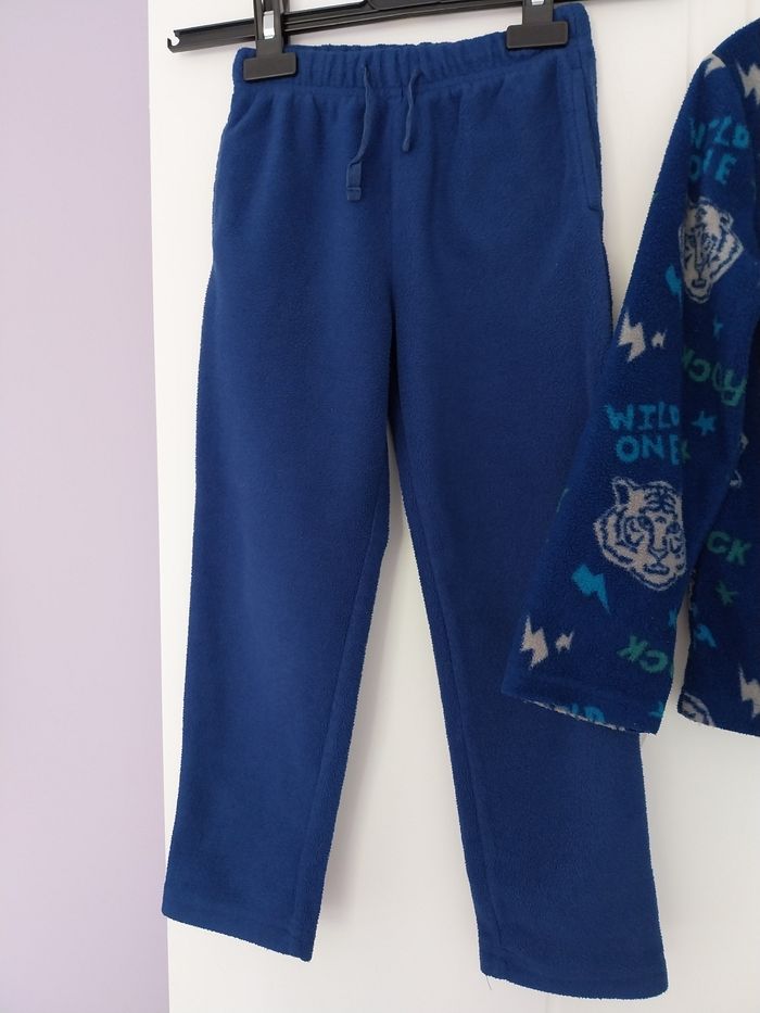 Sweat-shirt et pantalon 6 ans - photo numéro 4