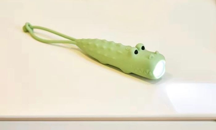 Lampe poche crocodile