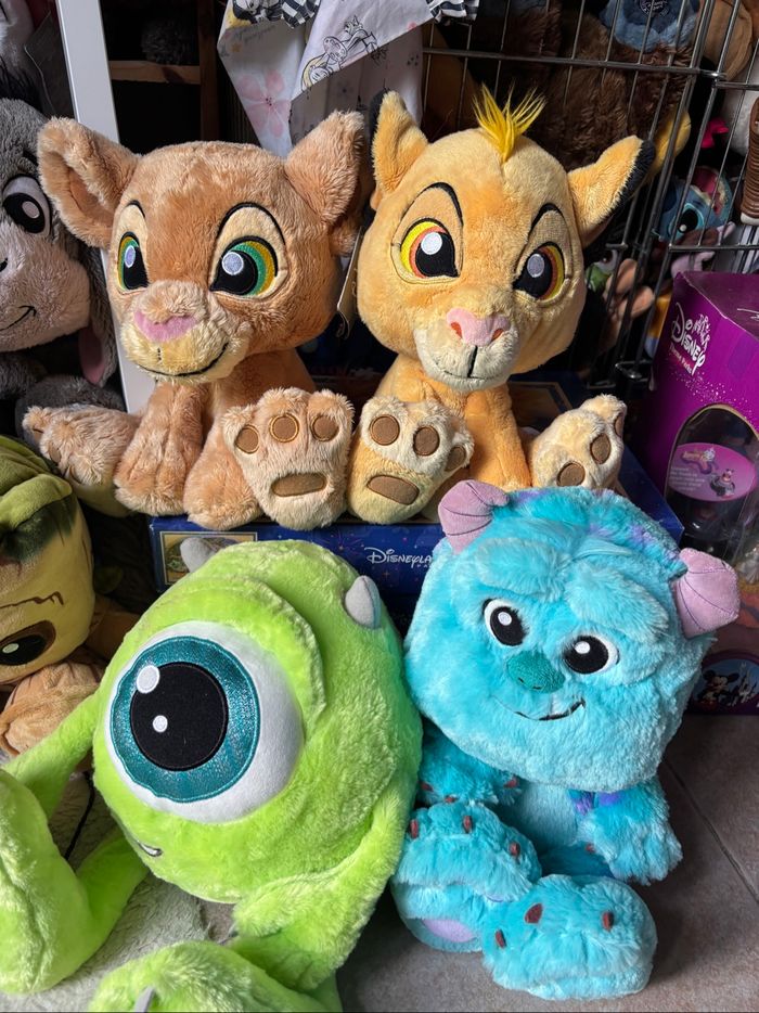 Peluche Disney Disneyland big feet - photo numéro 5