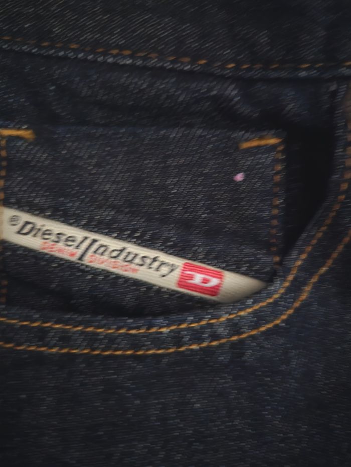 Jeans "Diesel Library" - photo numéro 3
